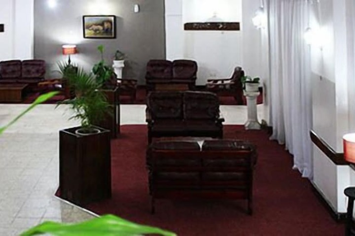 Room 12 of 41