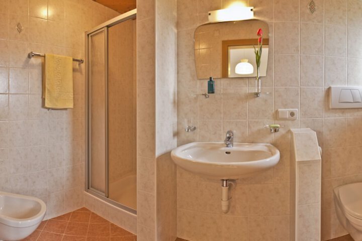 Room 8 of 22