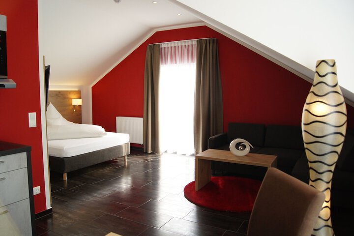 Room 27 of 63