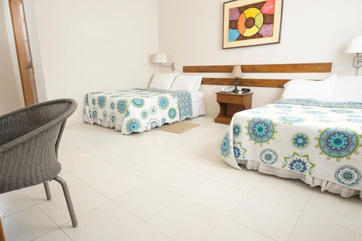 Room 2 of 20