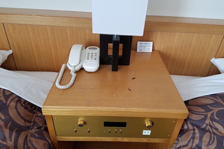 Room 8 of 62