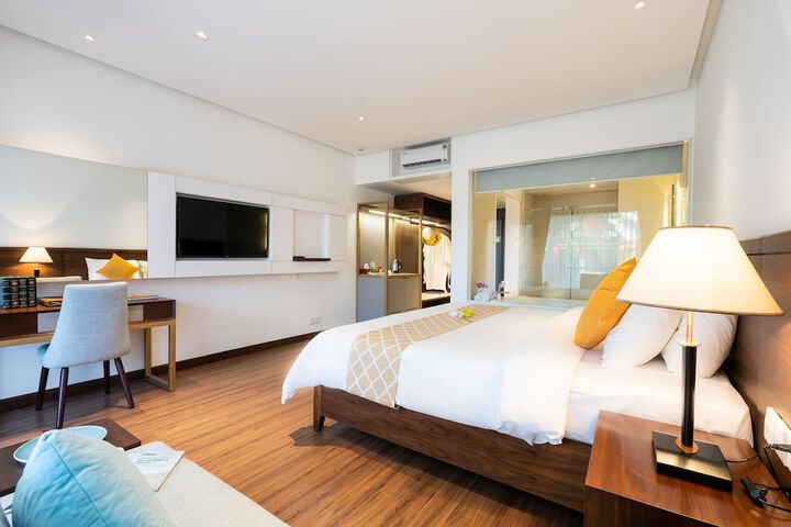Room 14 of 149