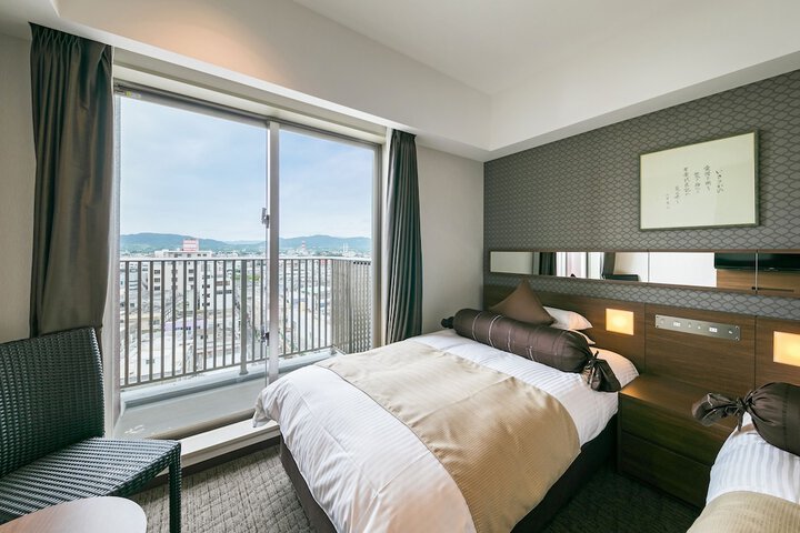 Room 25 of 110
