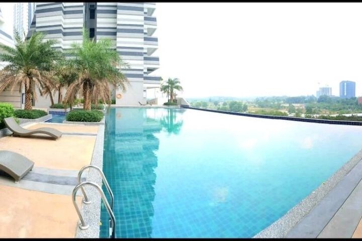 Pool 18 of 23
