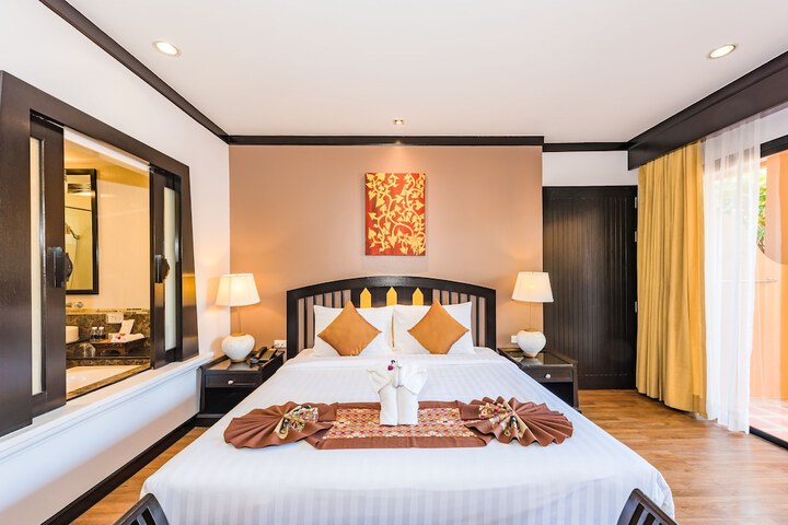 Room 28 of 179
