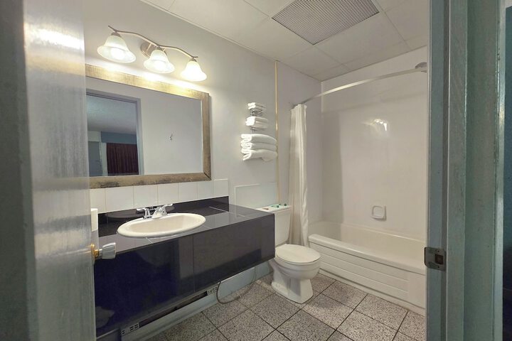 Room 38 of 53