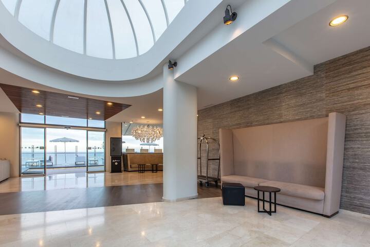 Hotel Interior 11 of 262