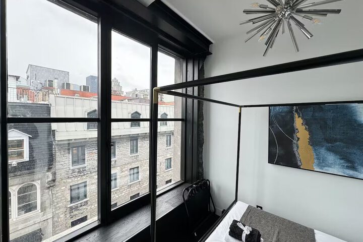 Room 11 of 62