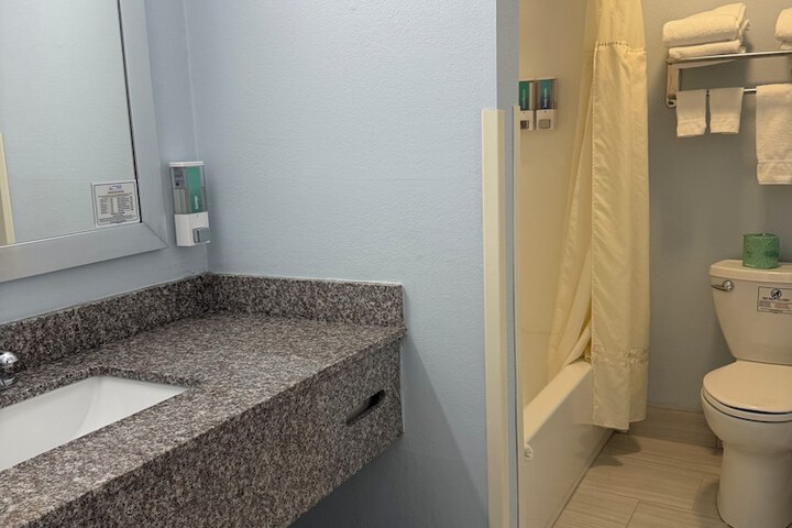 Room 40 of 88