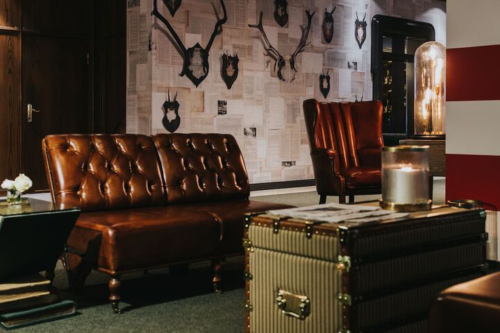 Guest Lobby