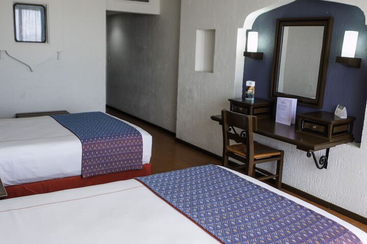 Room 28 of 62