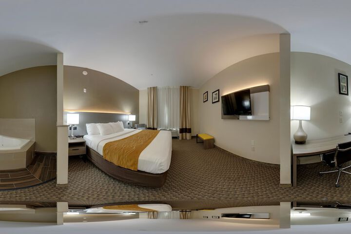 1 King Bed (22 of 24)