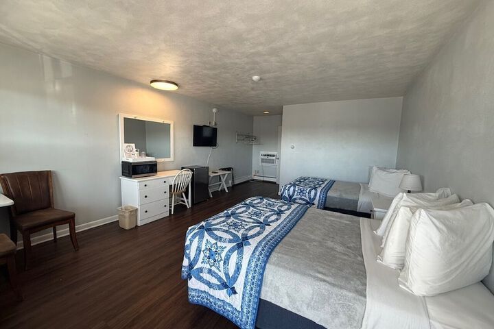 Room 5 of 19