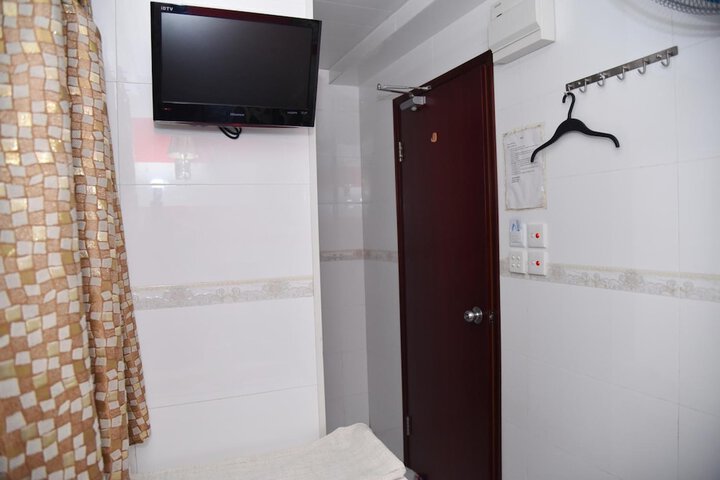 Room 21 of 60