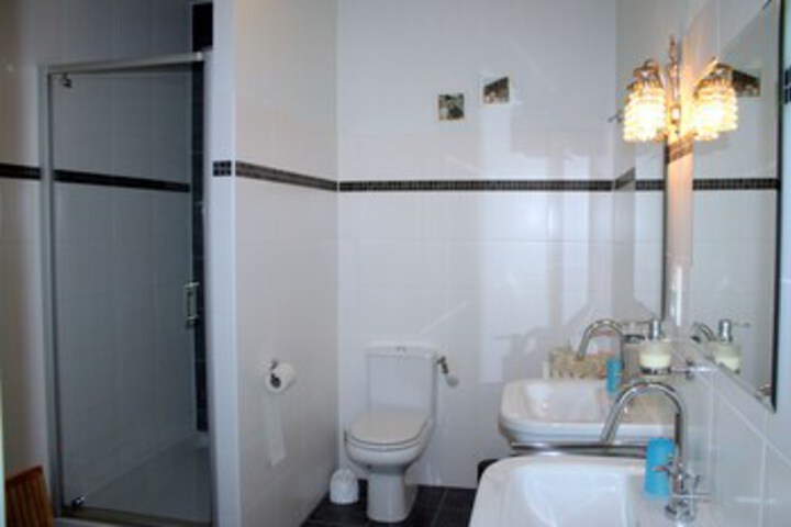 Room 3 of 20