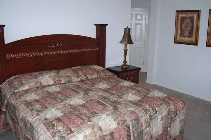 Room 4 of 23
