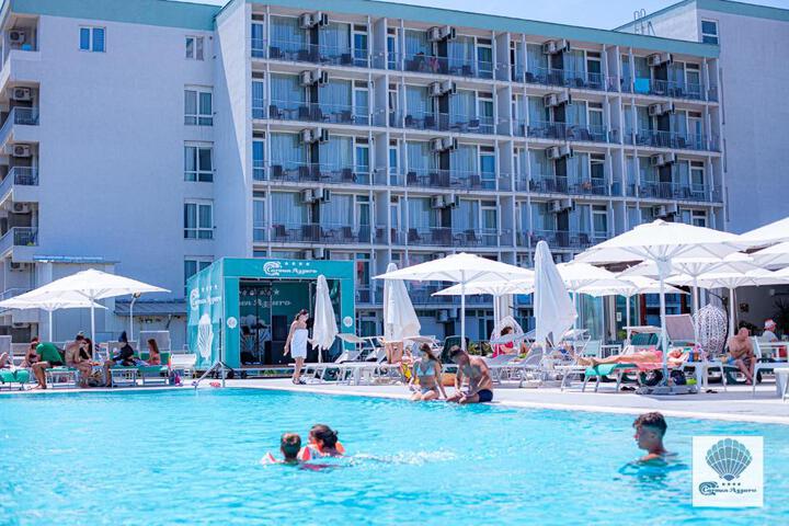 Hotel Carmen Azzuro