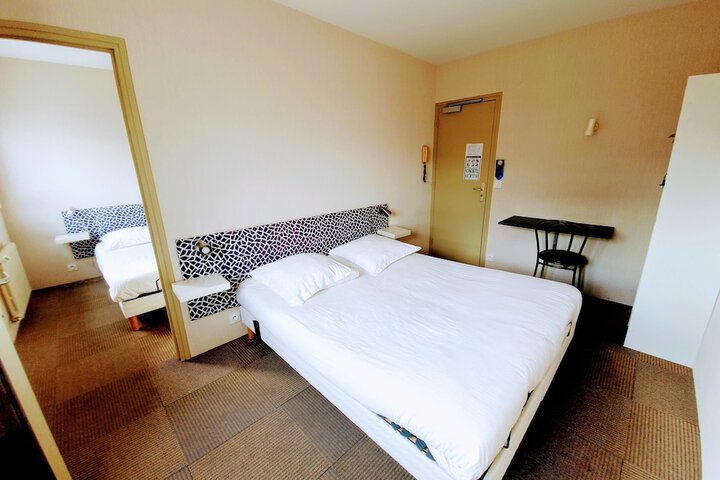 Room 10 of 58