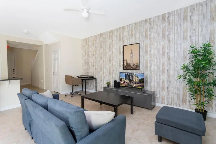 Room 10 of 20