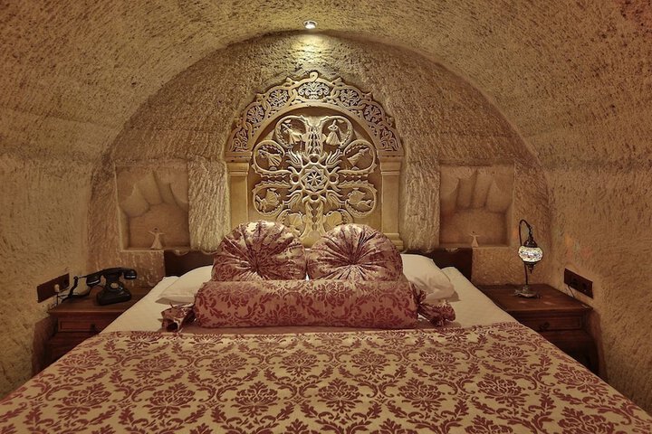 Room 13 of 114