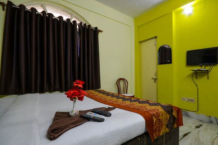 Room 4 of 13