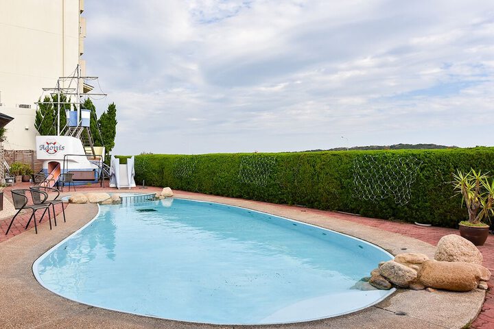 Hotel with Pool