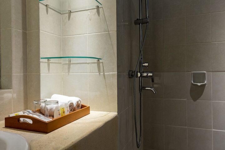 Clean Restrooms