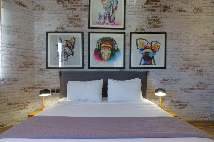 Room 38 of 121