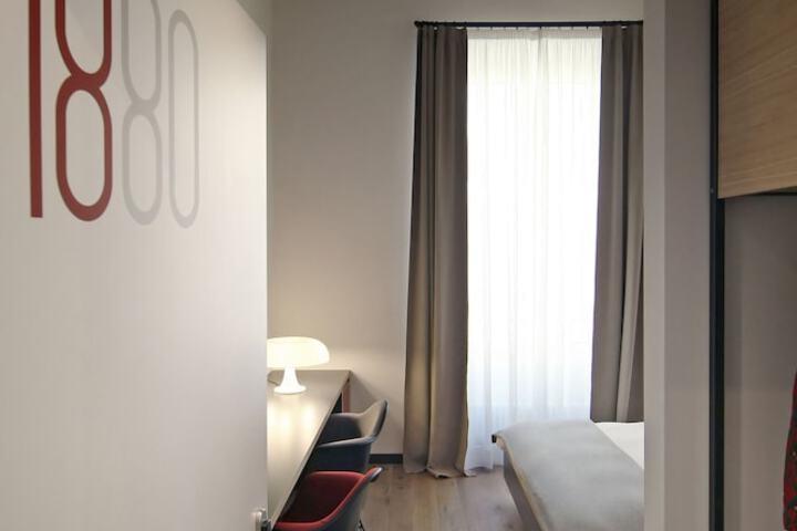 Room 77 of 129