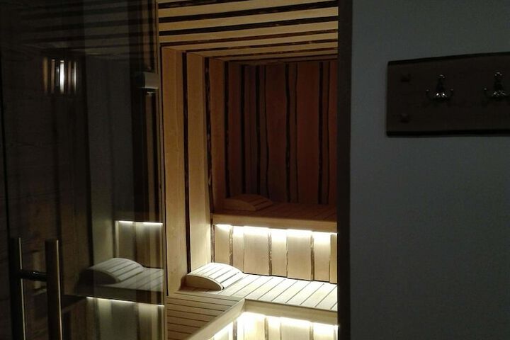 Spa 51 of 76