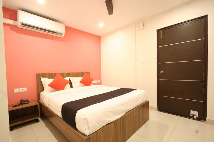 Room 3 of 7