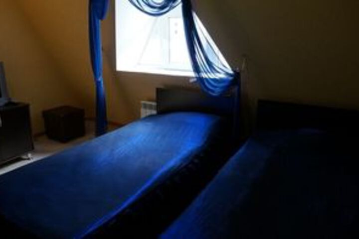 Room 13 of 25