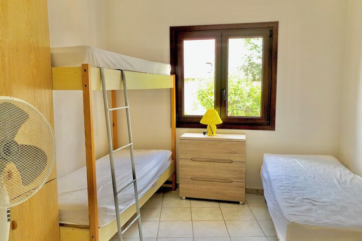 Room 4 of 50