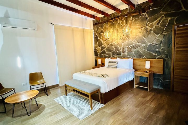 Room 10 of 61