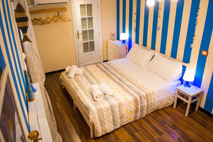Room 16 of 29