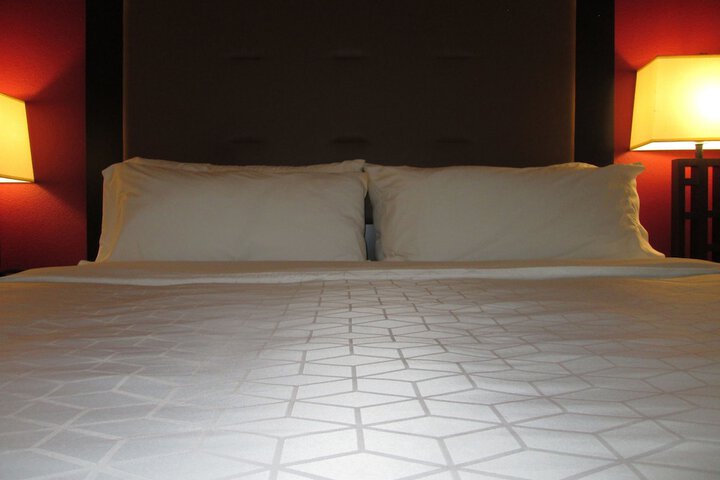 Room 5 of 81