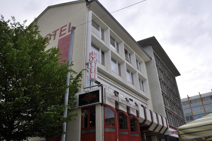 Hotel 37 of 38