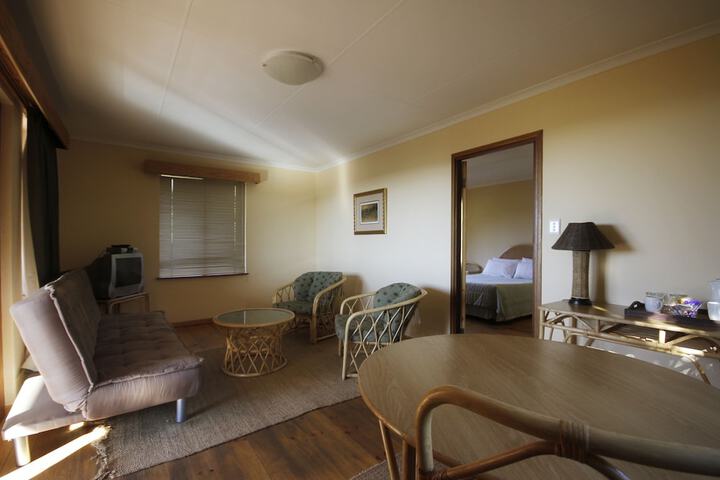 Room 33 of 89