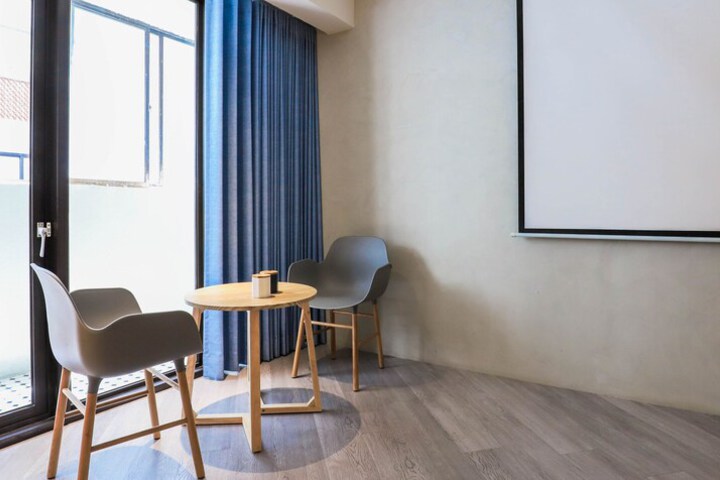 Room 86 of 135
