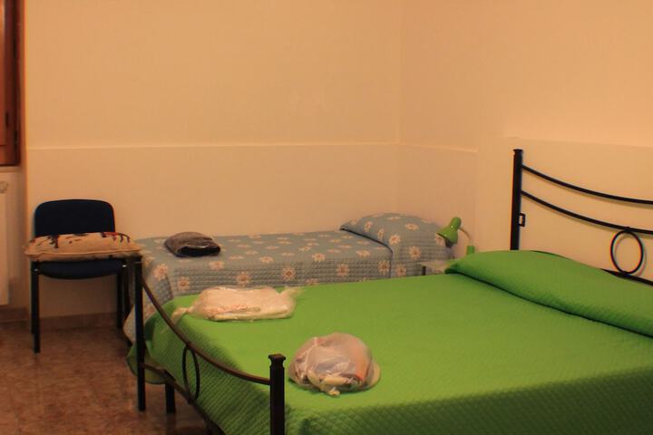 Room 13 of 48