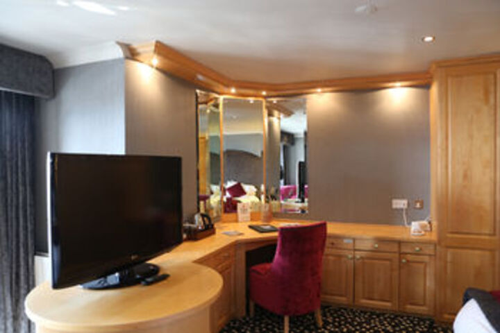 Room 72 of 110