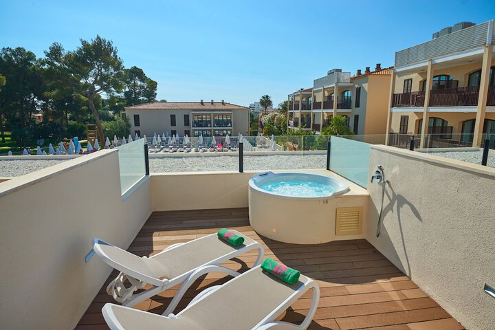 Sundeck