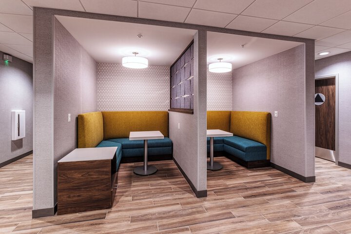 Business Center 56 of 63