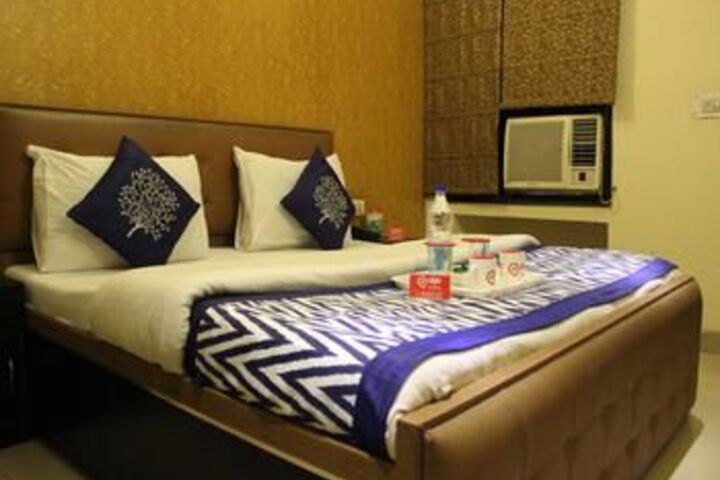 Room 17 of 25