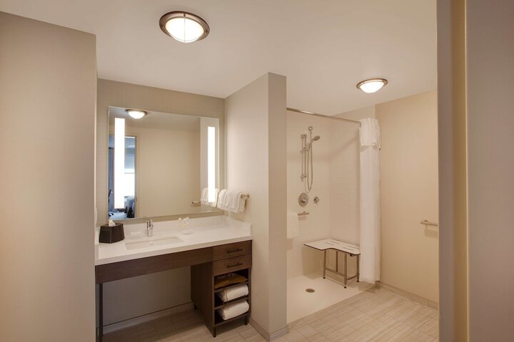 Bathroom shower