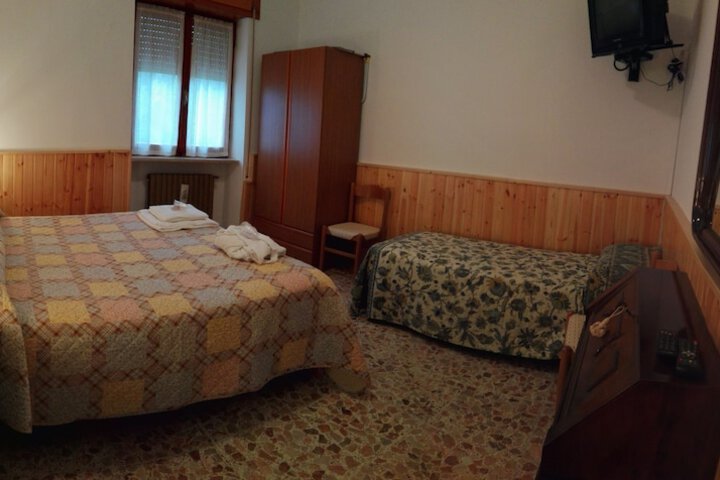 Room 16 of 17