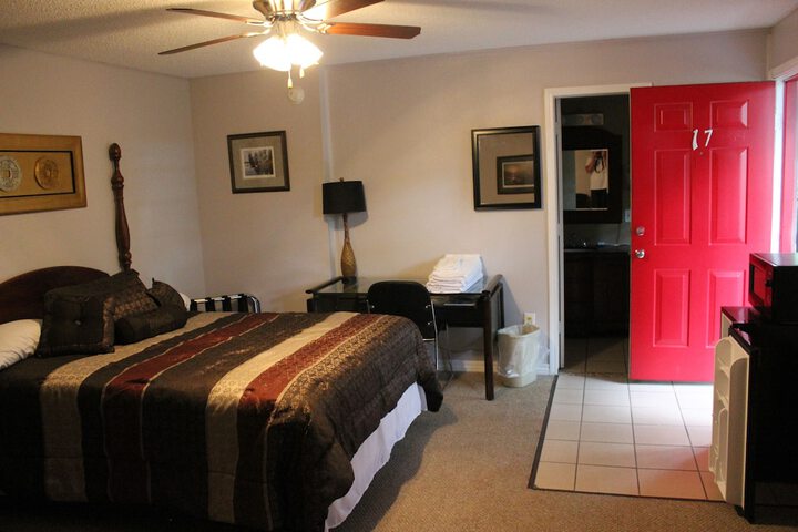 Room 66 of 219