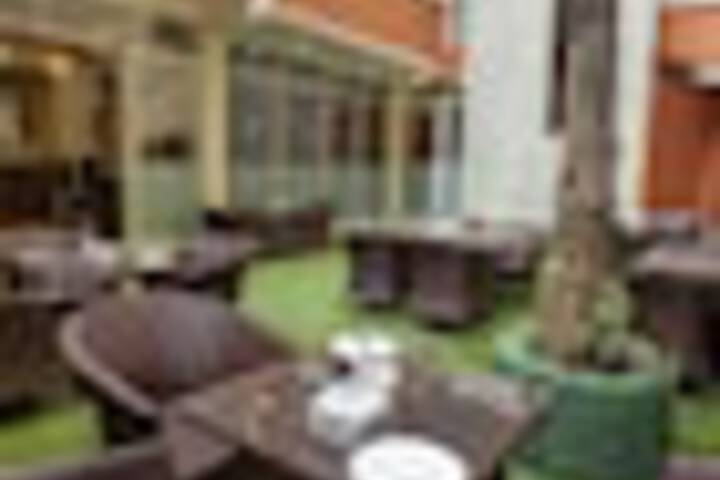 Hotel Exterior 320 of 339
