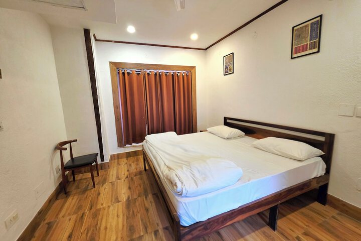 Room 74 of 181