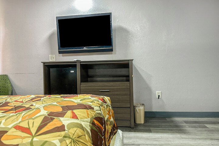 Room 16 of 58